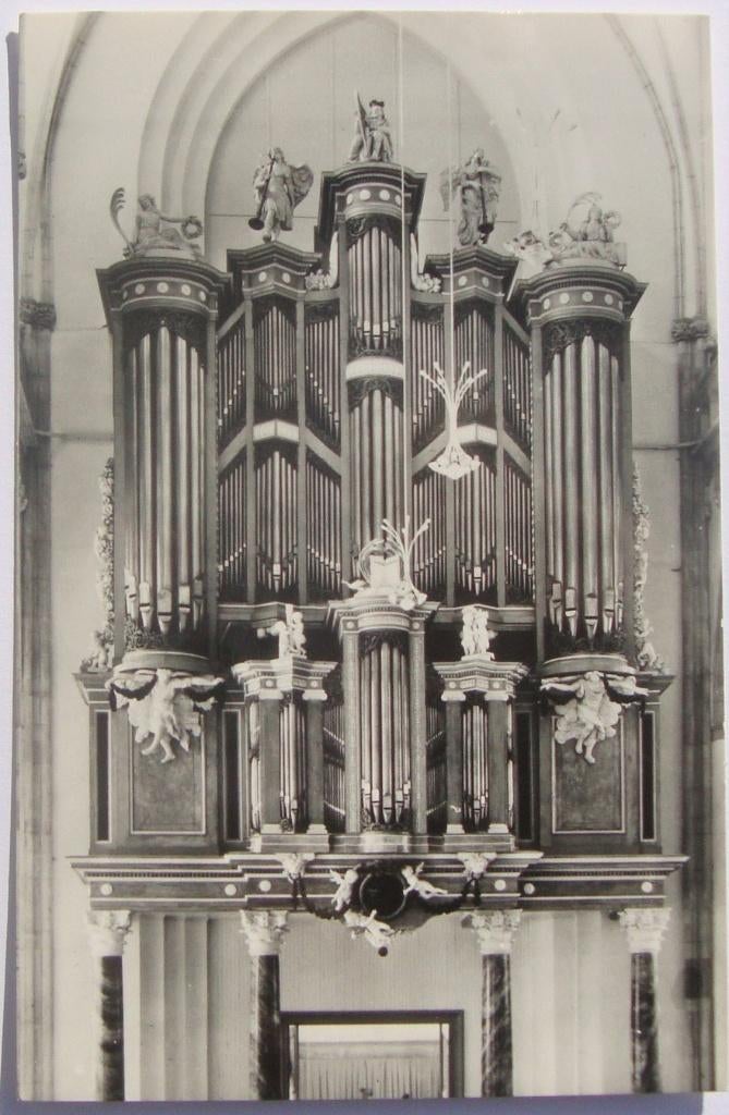 ansichtkaart Arnhem e/o nr. 34 - grote Eusebius kerk, Verzamelen, Ansichtkaarten | Nederland, Ongelopen, Gelderland, 1940 tot 1960