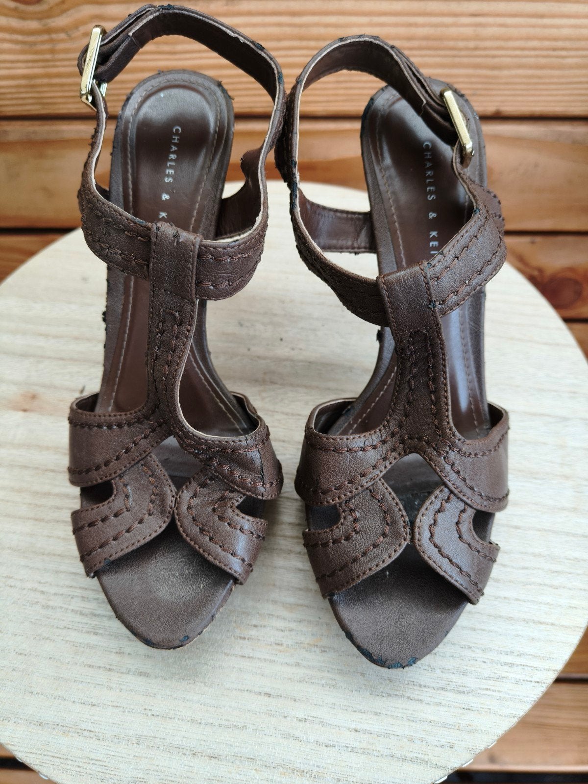 Open schoenen met hoge hak maat 39, Kleding | Dames, Bruin, Charles & Keith, Ophalen of Verzenden, Zo goed als nieuw