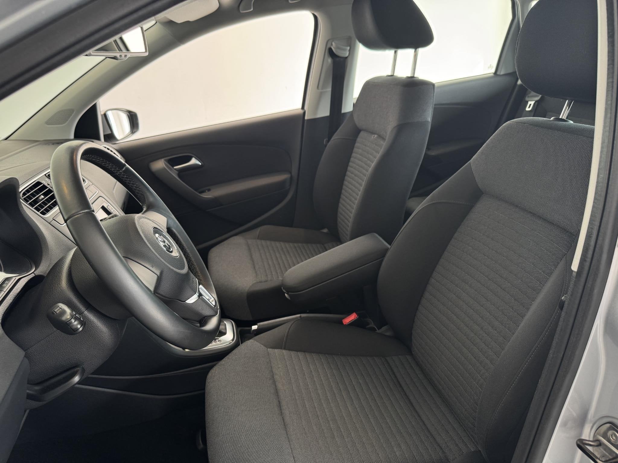 Volkswagen Polo 1.2 TSI Edition+ Apple CarPlay / Android Aut, Euro 5, Stof, Zwart, 4 cilinders