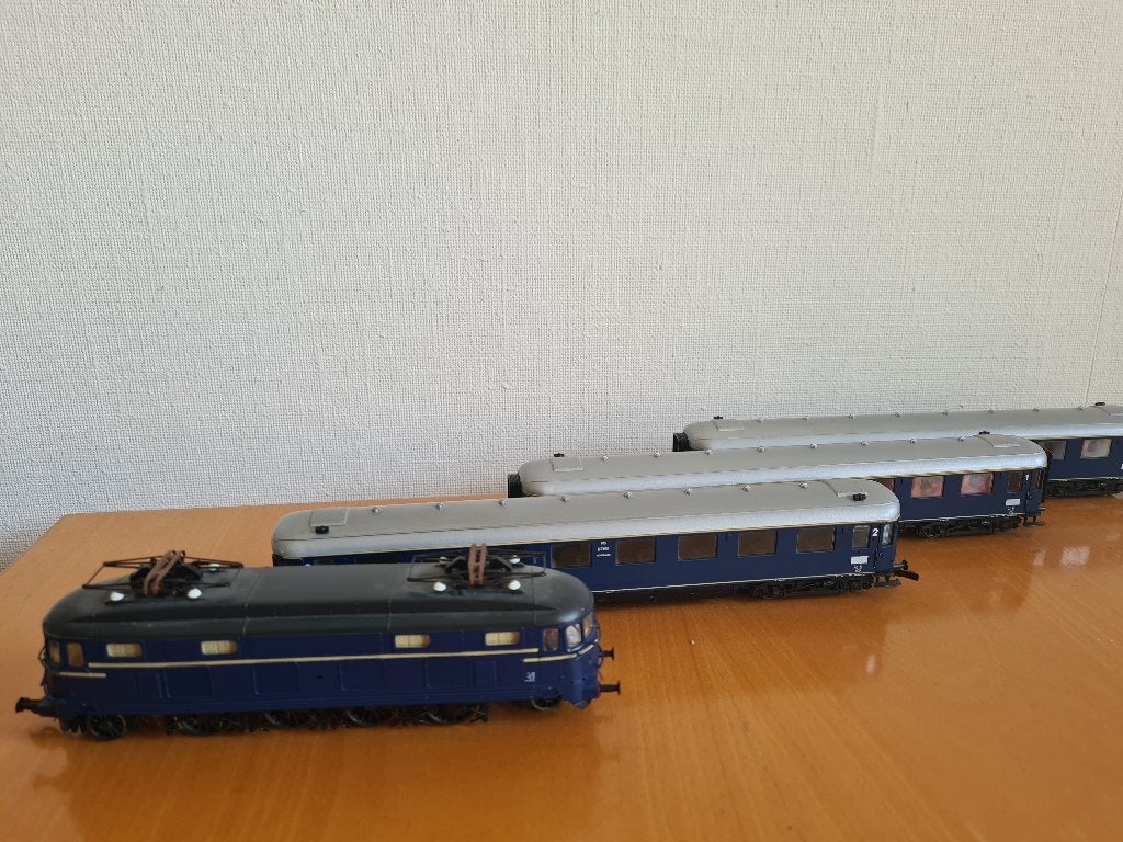 nederlandse trein H0, Gelijkstroom, Analoog, Ophalen of Verzenden, Roco