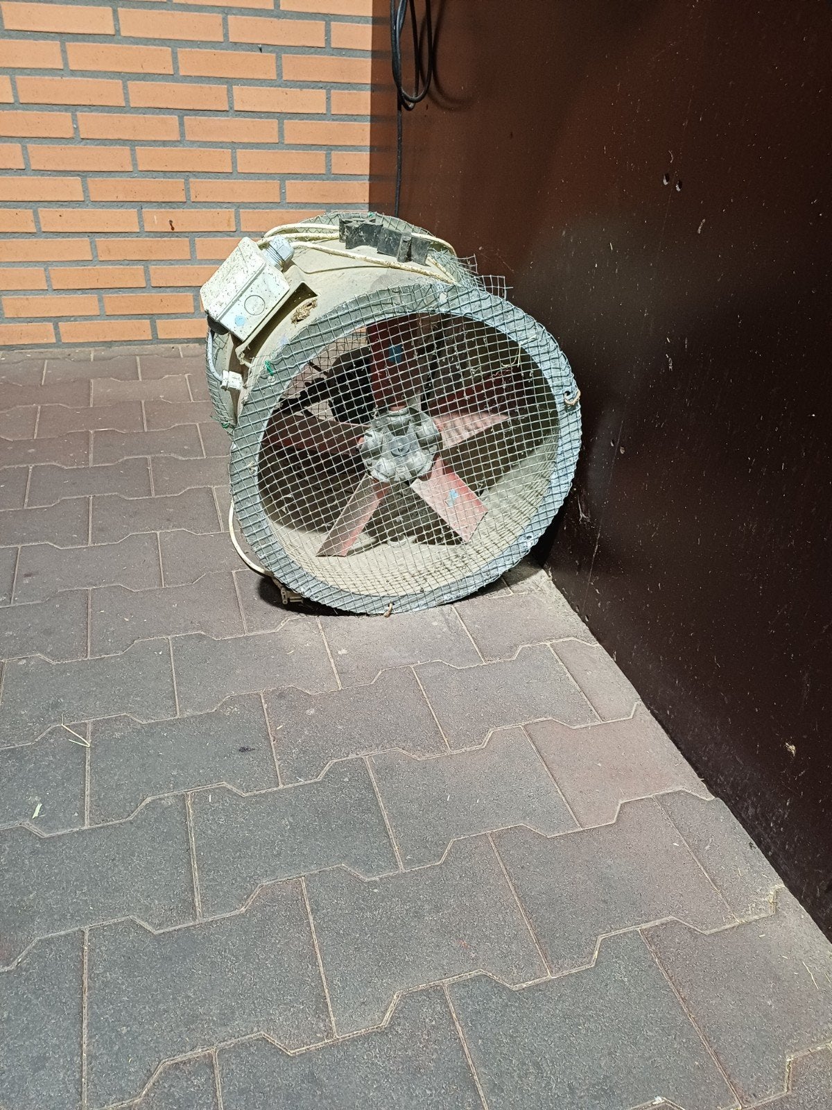 Stalventilator, Ophalen, Gebruikt