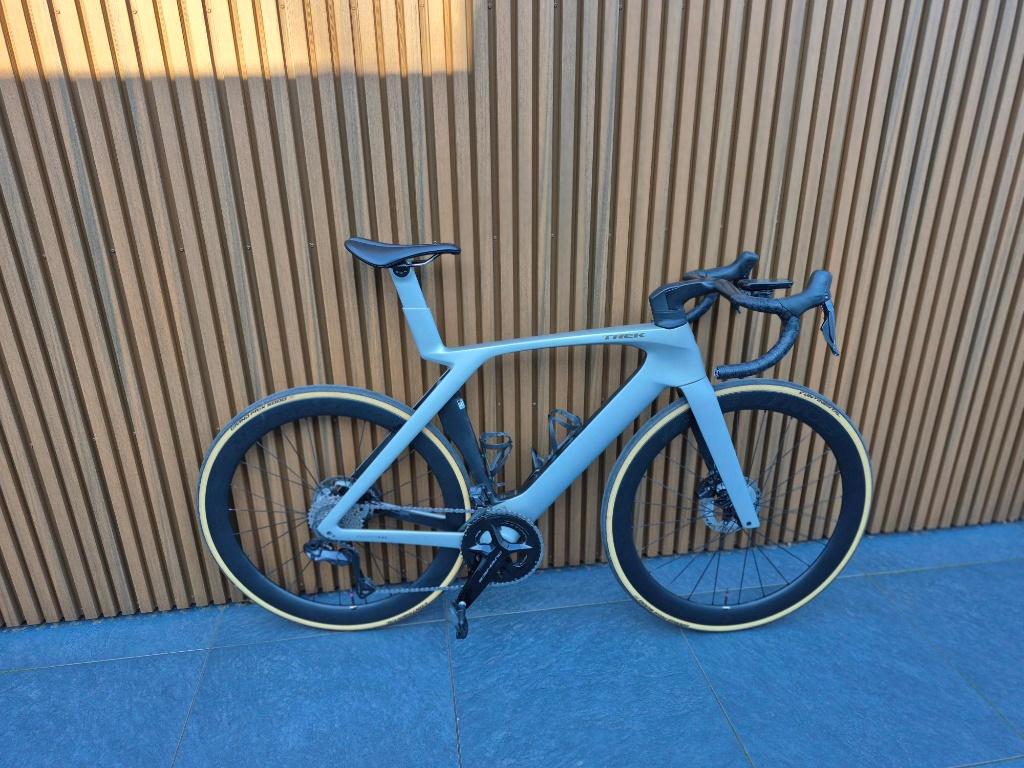 Trek Madone SLR7 GEN 7 MT56, Carbon, Heren, Zo goed als nieuw, Meer dan 20 versnellingen