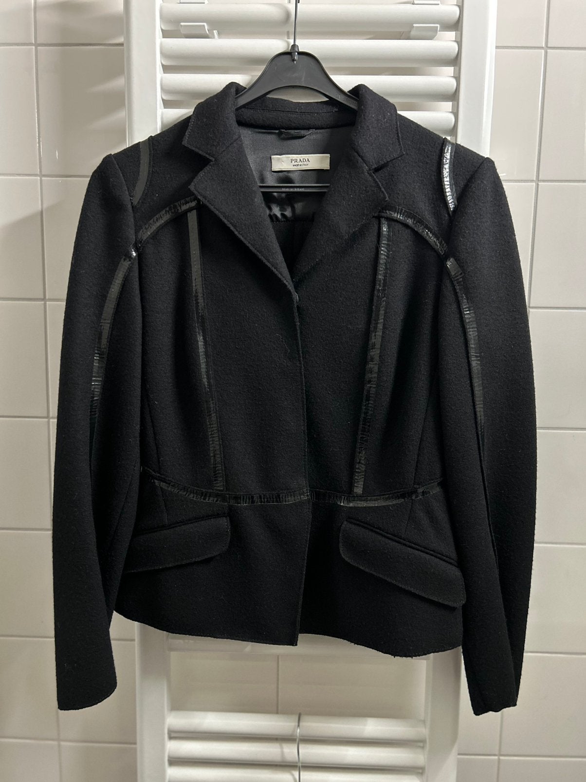 Prada - blazer, Kleding | Dames, Ophalen of Verzenden, Zo goed als nieuw, Maat 34 (XS) of kleiner, Zwart