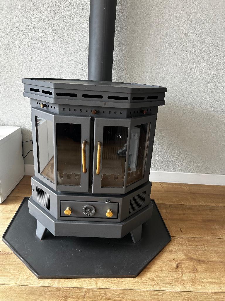 Reny Oslo houtkachel, Huis en Inrichting, Kachels, Ophalen, Houtkachel, Zo goed als nieuw, Vrijstaand