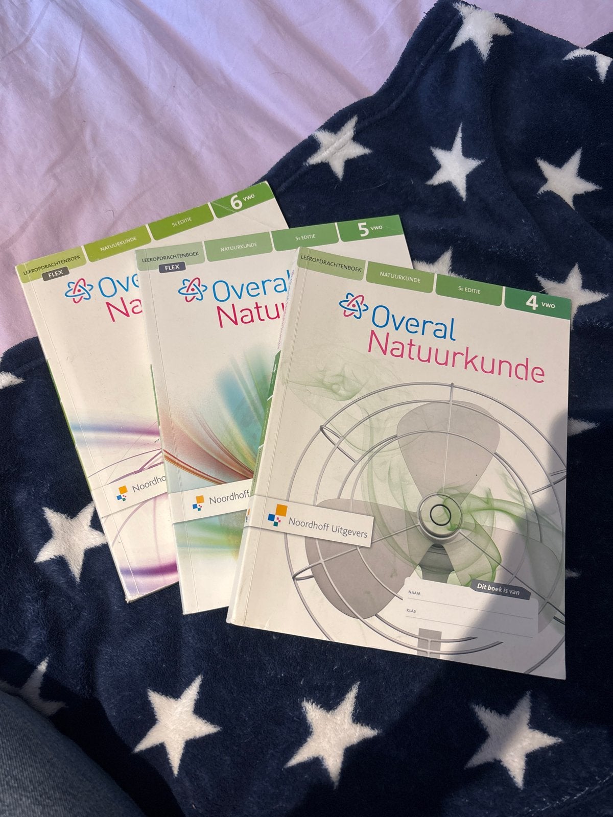 Overal Natuurkunde VWO Leeropdrachtenboeken (4, 5, 6), Boeken, Ophalen of Verzenden, Gelezen, VWO, Natuurkunde