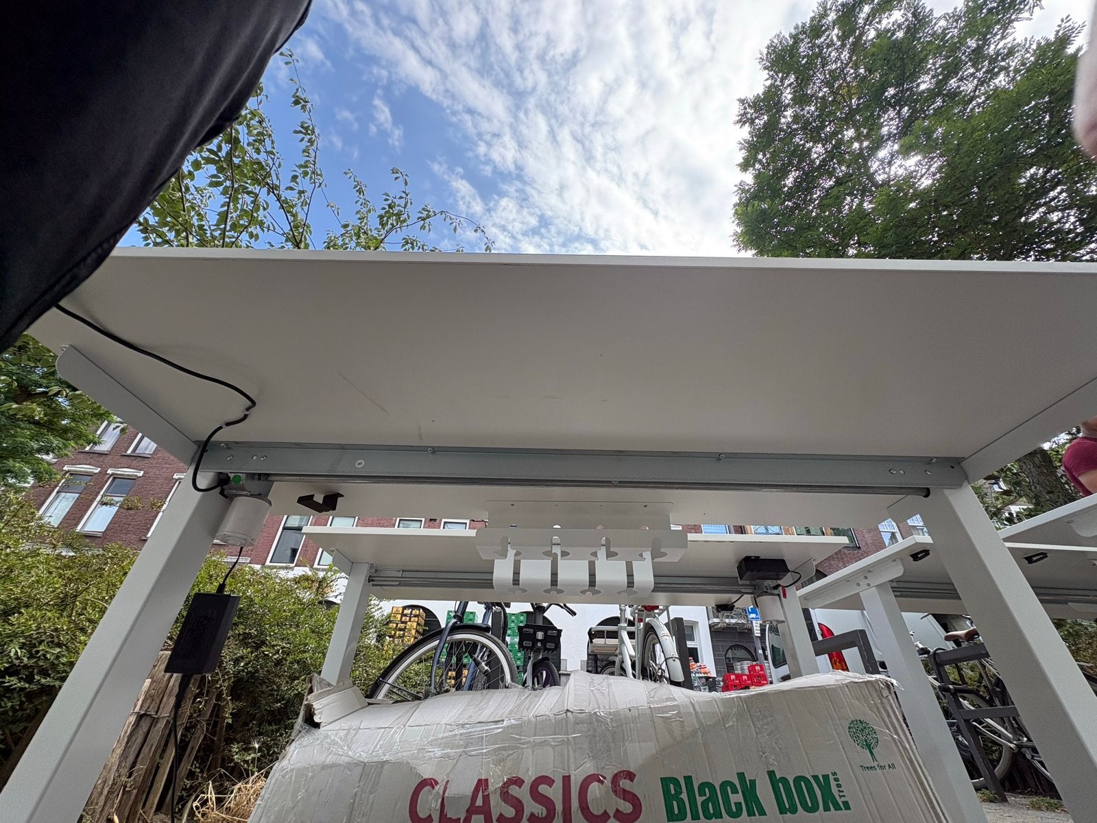 Elektrisch Zit-sta Bureau - Wit, In Hoogte Verstelbaar, Ophalen, Zit-sta bureau, Elektrisch, Gebruikt