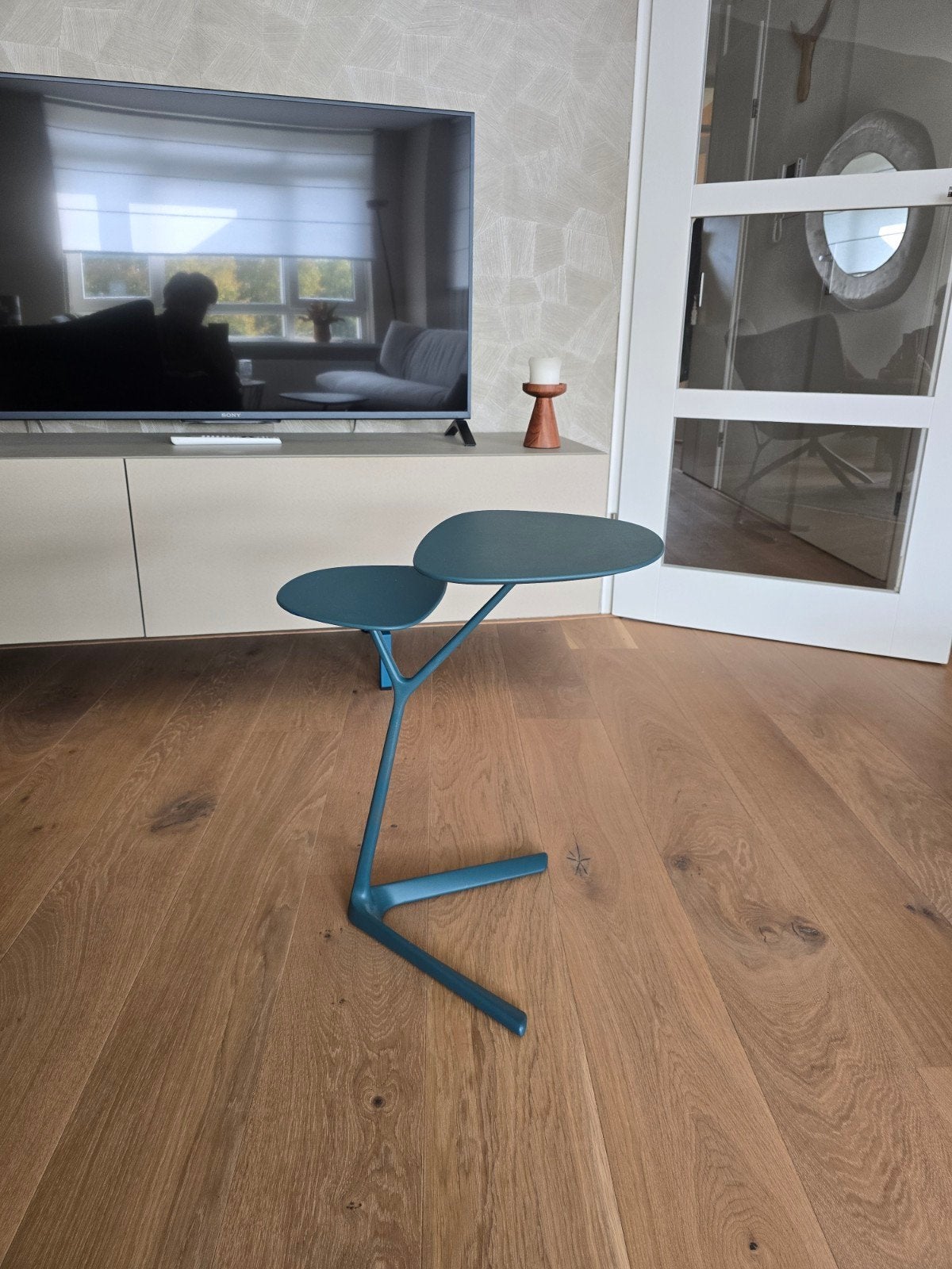 Leolux bijzettafel Portello, Minder dan 55 cm, Rond, Zo goed als nieuw, Ophalen