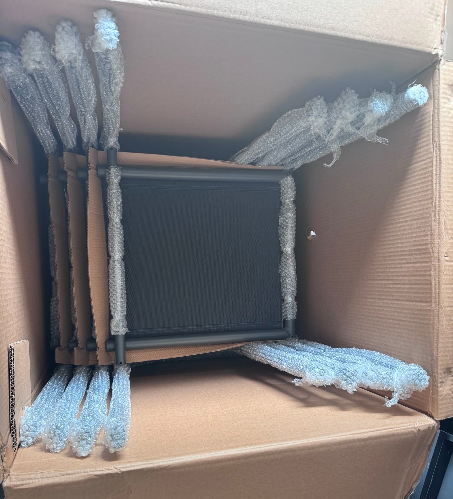 4x Sklum Olenia stapelbare tuinstoel – grafiet (NIEUW), Tuin en Terras, Ophalen of Verzenden, Nieuw, Aluminium, Stapelbaar