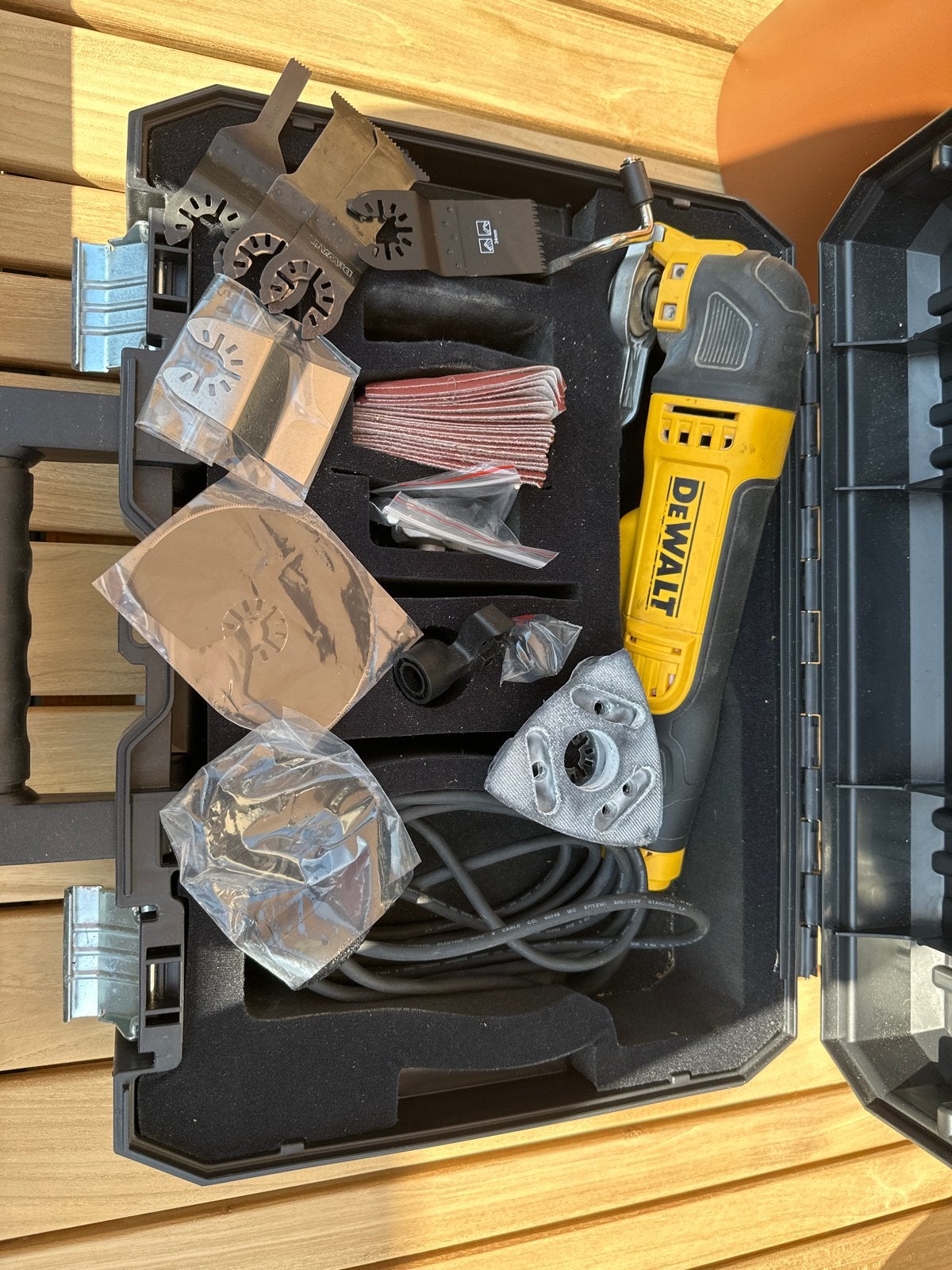 DeWalt Multitool met accessoires en koffer, Ophalen, Zo goed als nieuw, Multitool, DeWalt