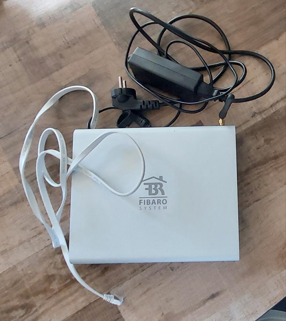 Fibaro home center 2 domotica controller, Ophalen, Zo goed als nieuw