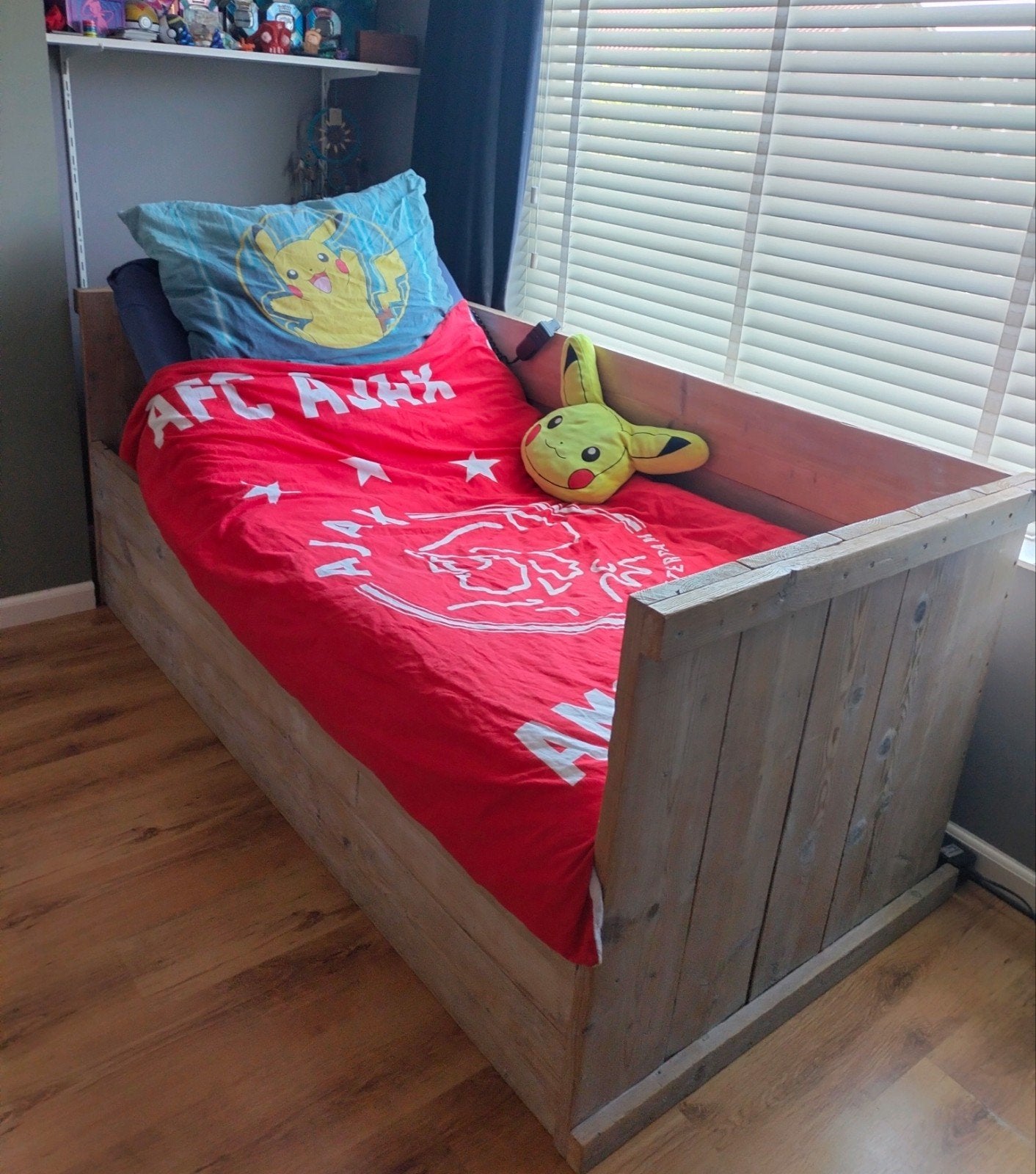 Steigerhout elektrische bed + extra bed, Ophalen, 90 cm, Eenpersoons, Zo goed als nieuw