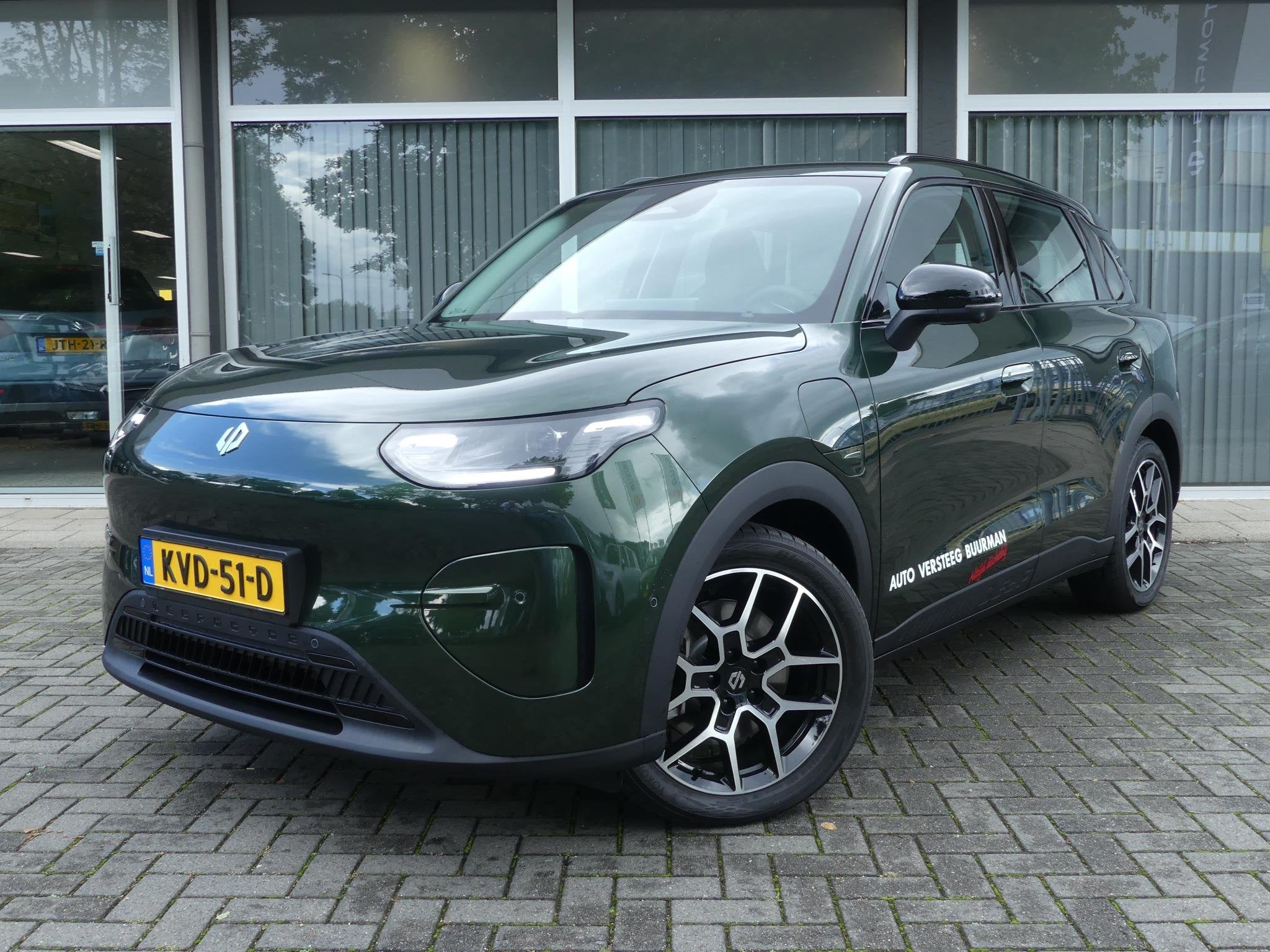 Leapmotor B03X ProMax Design 53 kWh 197PK Automaat Navigatie, Auto's, 12 maanden, Zwart, Origineel Nederlands, B03X