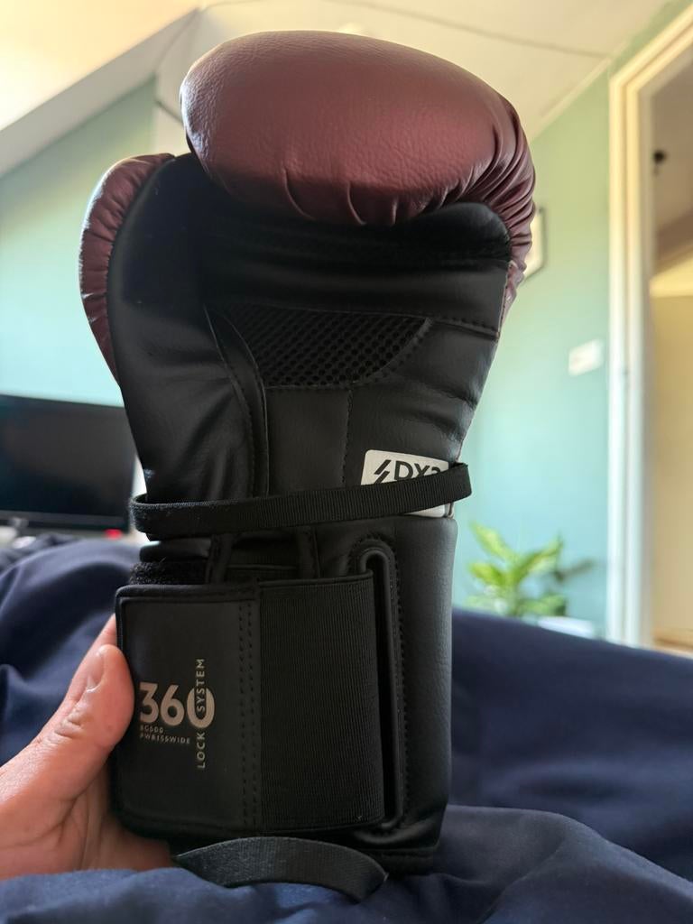 Boksen spullen van het decathlon, Ophalen of Verzenden, Nieuw, Bokshandschoenen