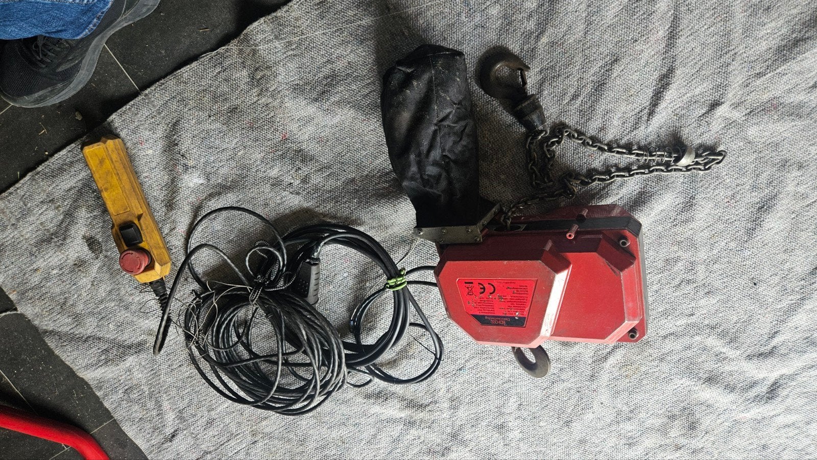 Elektrische kettingtakel, Ophalen