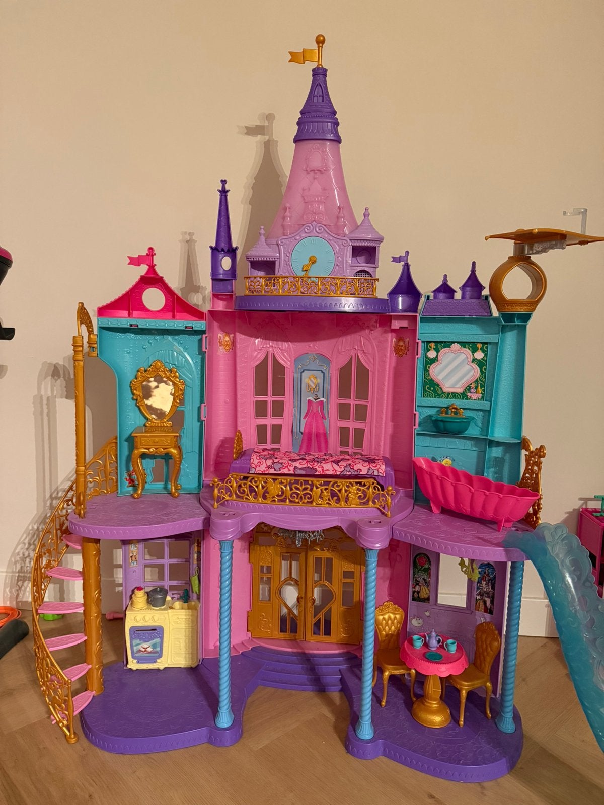 Disney prinsessen magisch kasteel, Kinderen en Baby's, Ophalen, Zo goed als nieuw, Poppenhuis