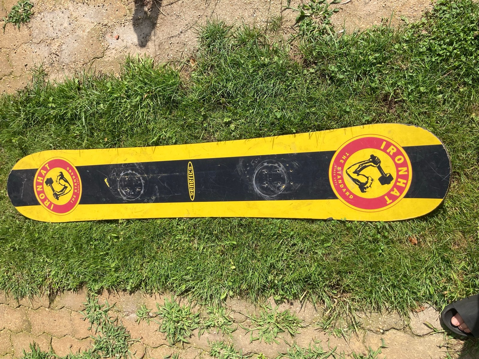 Ironhat Generics Snowboard 156 cm - Geel/Zwart, Sport en Fitness, Snowboarden, Ophalen of Verzenden, Gebruikt, Board