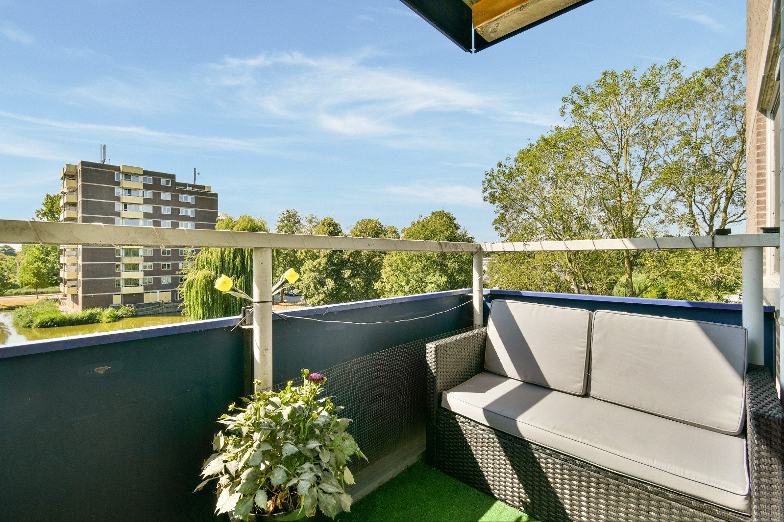 Wicker Loungeset met uitschuifbaar voetenbankje, Tuin en Terras, Gebruikt, Loungeset, Wicker, Bank