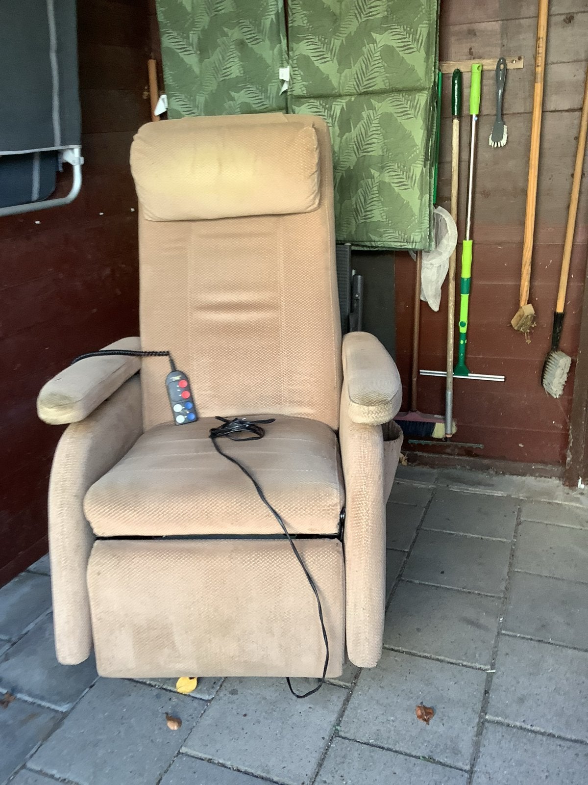 Elektrische sta op stoel gratis, Huis en Inrichting, Ophalen, Gebruikt, Stof, 75 tot 100 cm