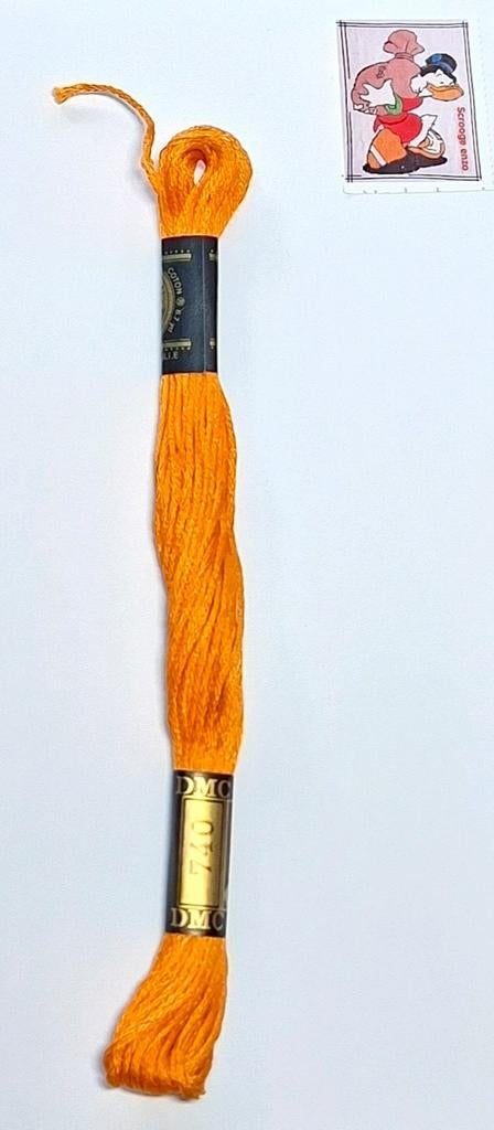 DMC mouline, oranje 740, 68314 ILLZACH, Ophalen of Verzenden, Borduurgaren of Zijde, DMC