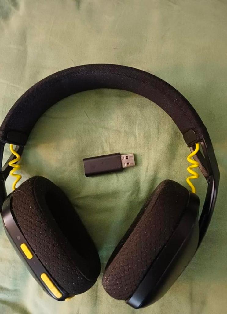 Logitech G435 Draadloze Gaming Headset - Zwart/Geel, Computers en Software, Headsets, Logitech, Gaming headset, Ophalen of Verzenden