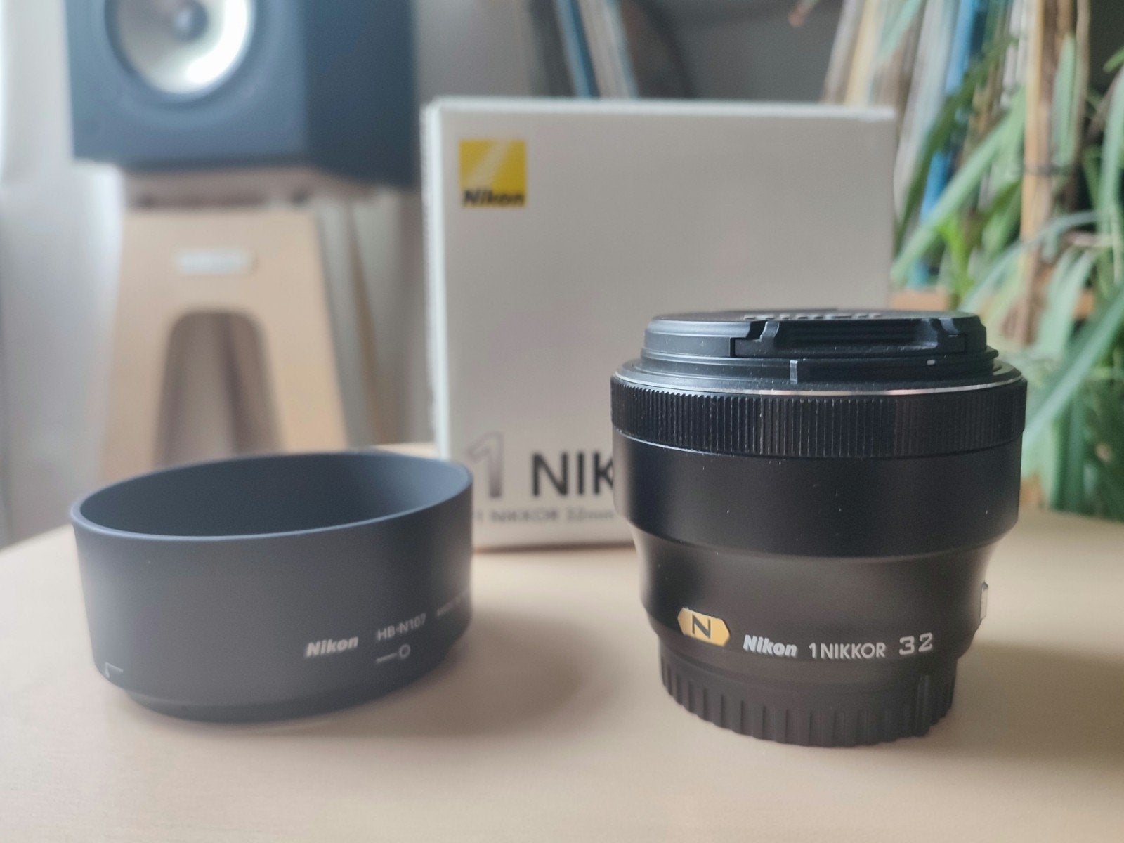 Zeer nette Nikon 1 Nikkor 32mm f/1.2 cameralens, Ophalen of Verzenden, Zo goed als nieuw, Telelens