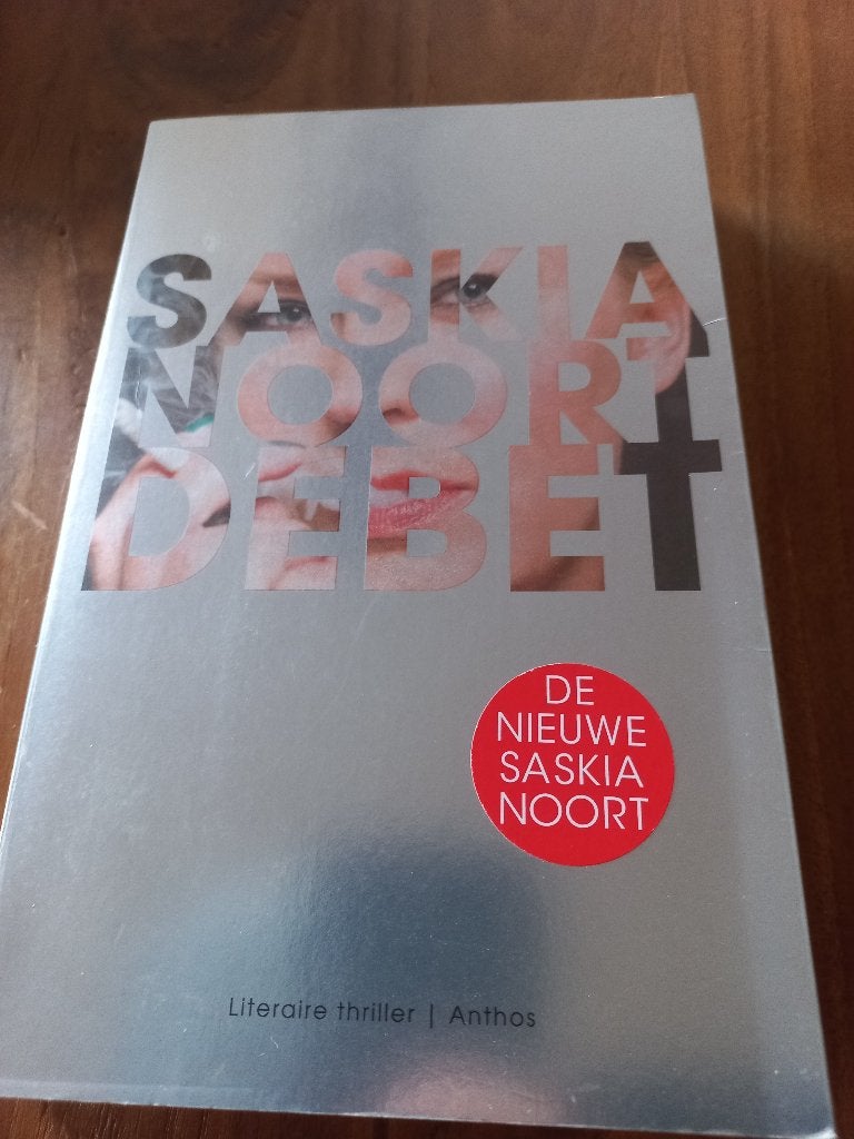 Saskia Noort - Debat, Ophalen of Verzenden, Zo goed als nieuw