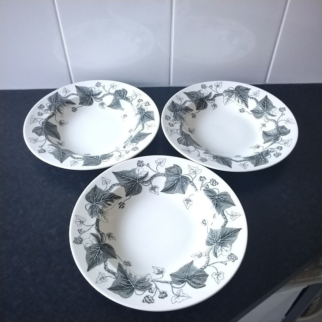 wedgwood  3 borden, Ophalen of Verzenden