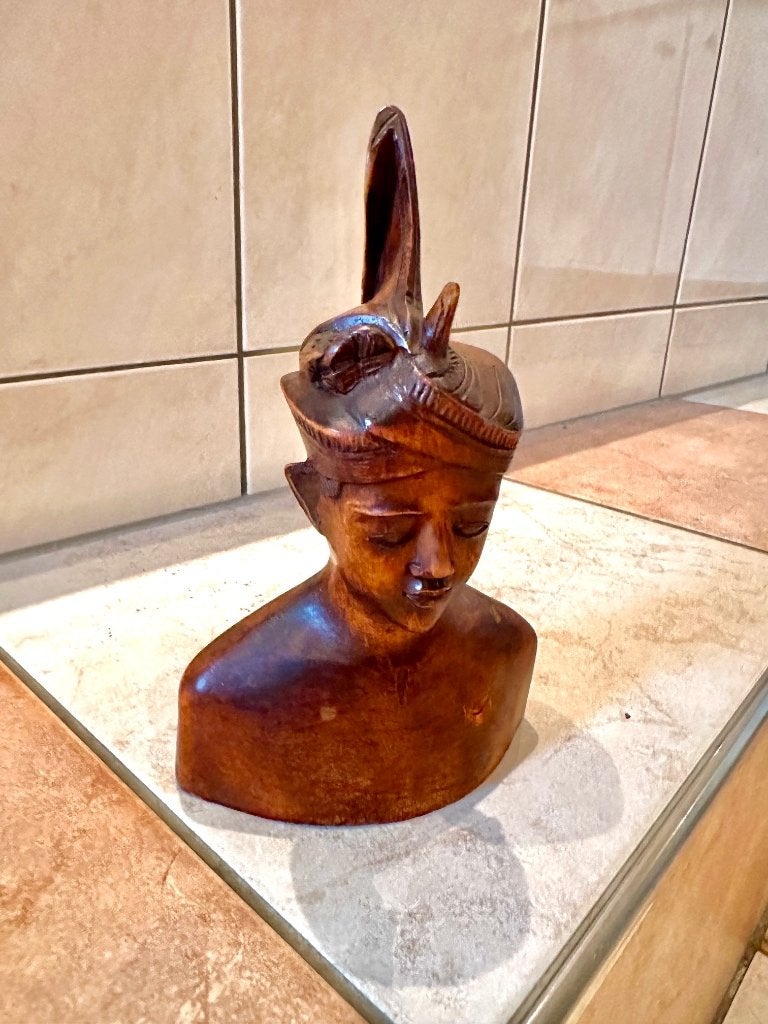 Houtsnijwerk, Ophalen, Buste, Handgemaakt, 20 - 50 cm