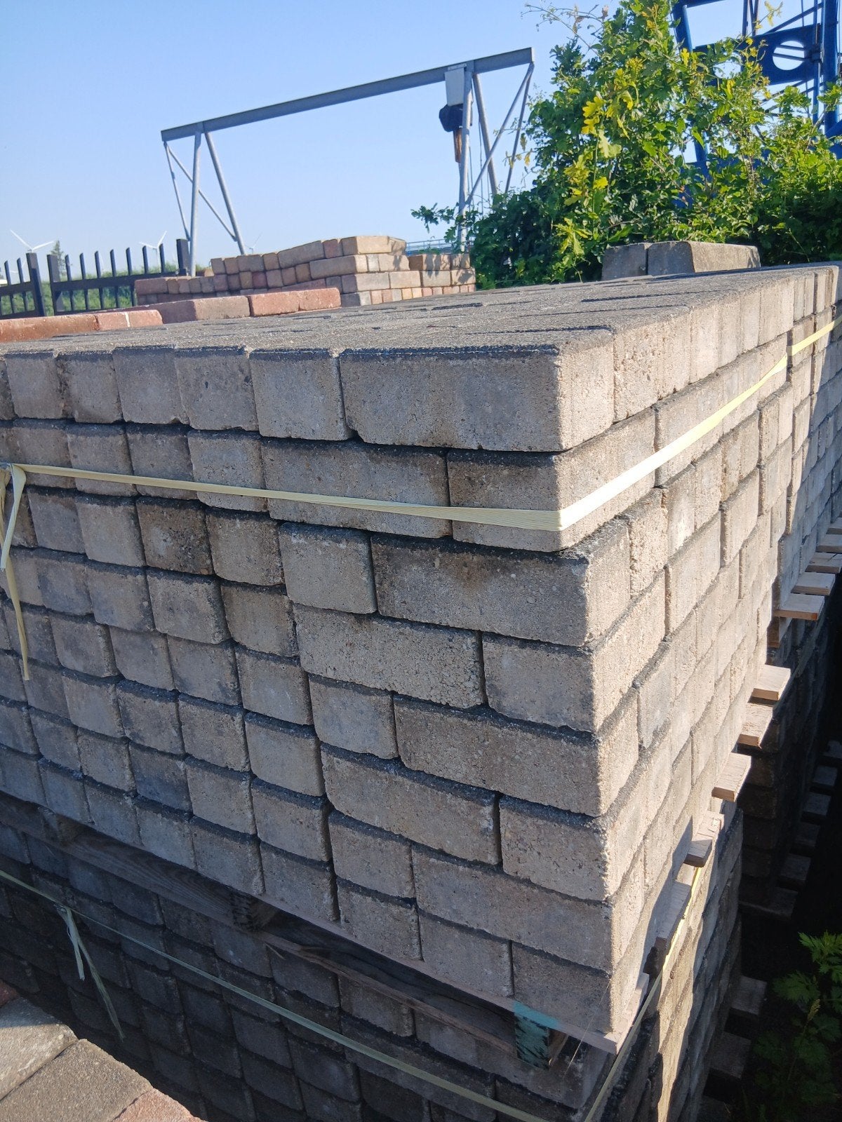 Gebruikte betonklinkers 8cm dik perfect voor een opritje, Tuin en Terras, Ophalen, Gebruikt, Beton, Klinkers