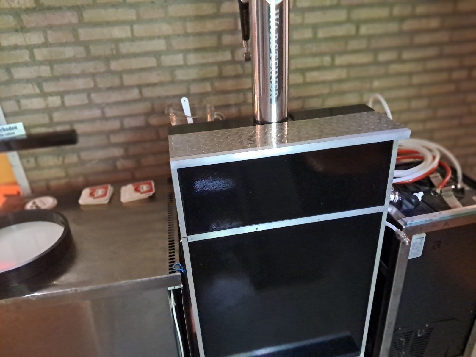 Te koop uitgifte Barretje, met origineele bier kraan, Ophalen, Zo goed als nieuw