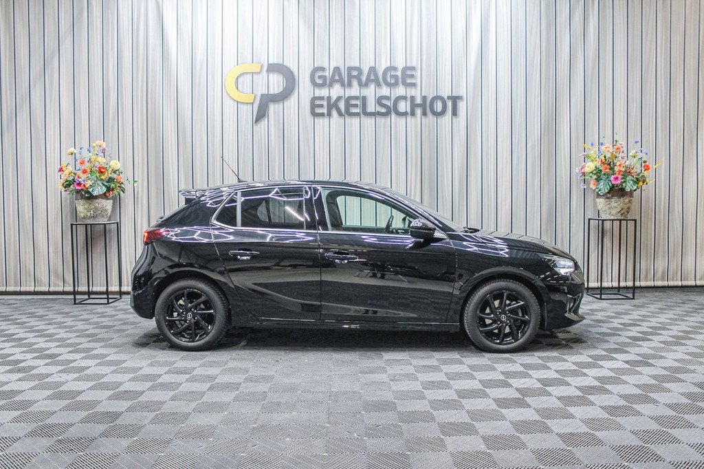 Opel CORSA 1.2 GS Line|Cruise|Carplay|Camera|Stoelverw, Auto's, Opel, Gebruikt, 1133 kg, Leder en Stof, Zwart