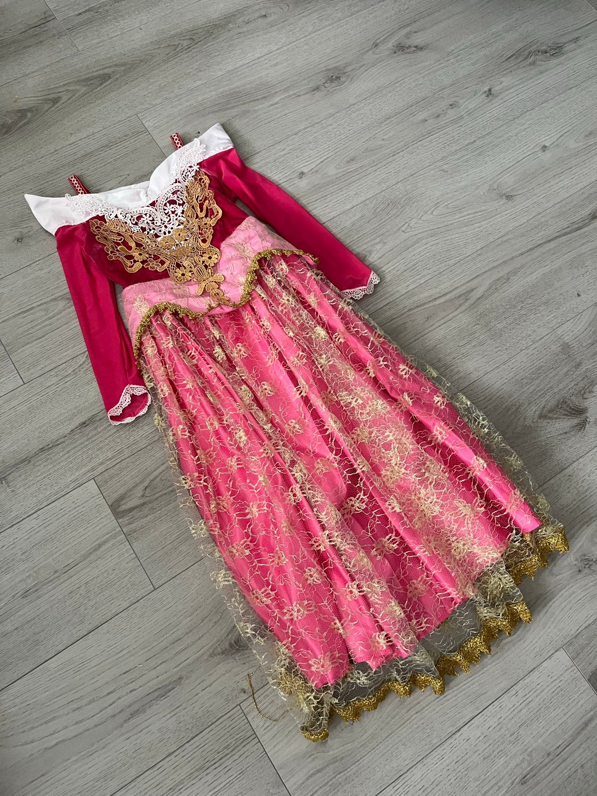 Prinses Aurora (Doornroosje) verkleedjurk – Maat 130, Kinderen en Baby's, Carnavalskleding en Verkleedspullen, Ophalen, Zo goed als nieuw