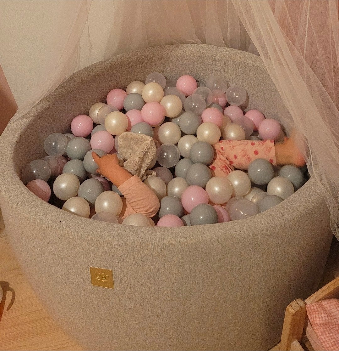Grijze ballenbak met ballen voor kinderen, Ophalen, Zo goed als nieuw, Jongen of Meisje