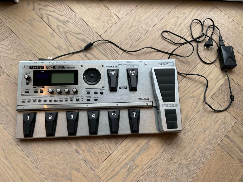Boss GT-10 Guitar Effects Processor, Muziek en Instrumenten, Ophalen, Zo goed als nieuw, Multi-effect