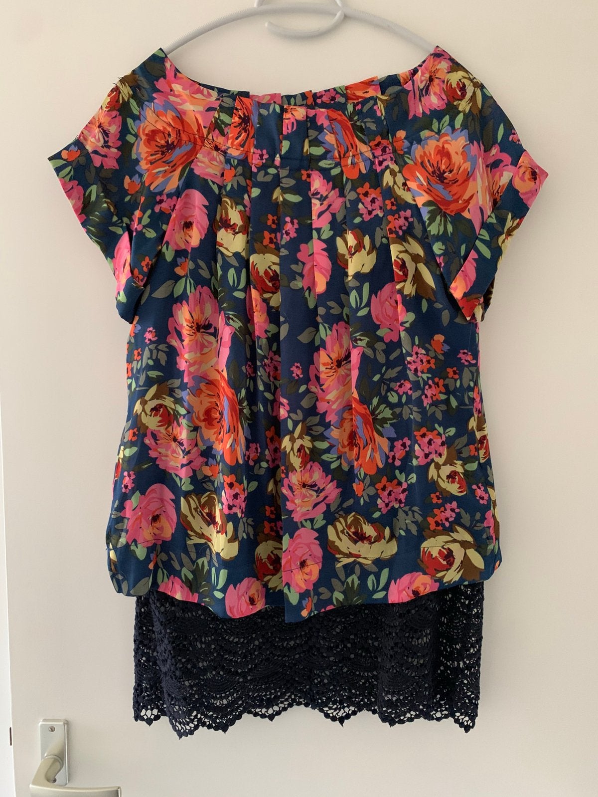 Mango blouse met kanten rok, Ophalen of Verzenden, Zo goed als nieuw, Overige kleuren, Overige typen