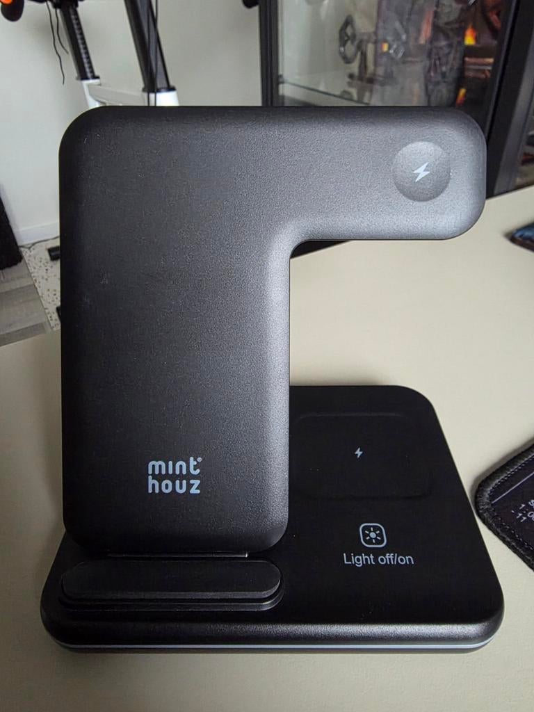 Minthouz 3-in-1 Draadloze Oplader 18W Snelle Oplader, Ophalen, Nieuw, Apple iPhone