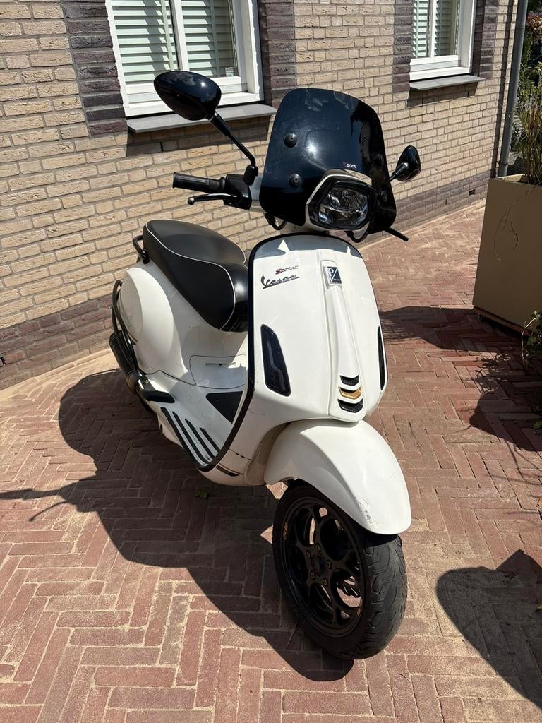Vespa sprint 80cc full option 2022, Ophalen, Maximaal 45 km/u, Vespa S, Zo goed als nieuw