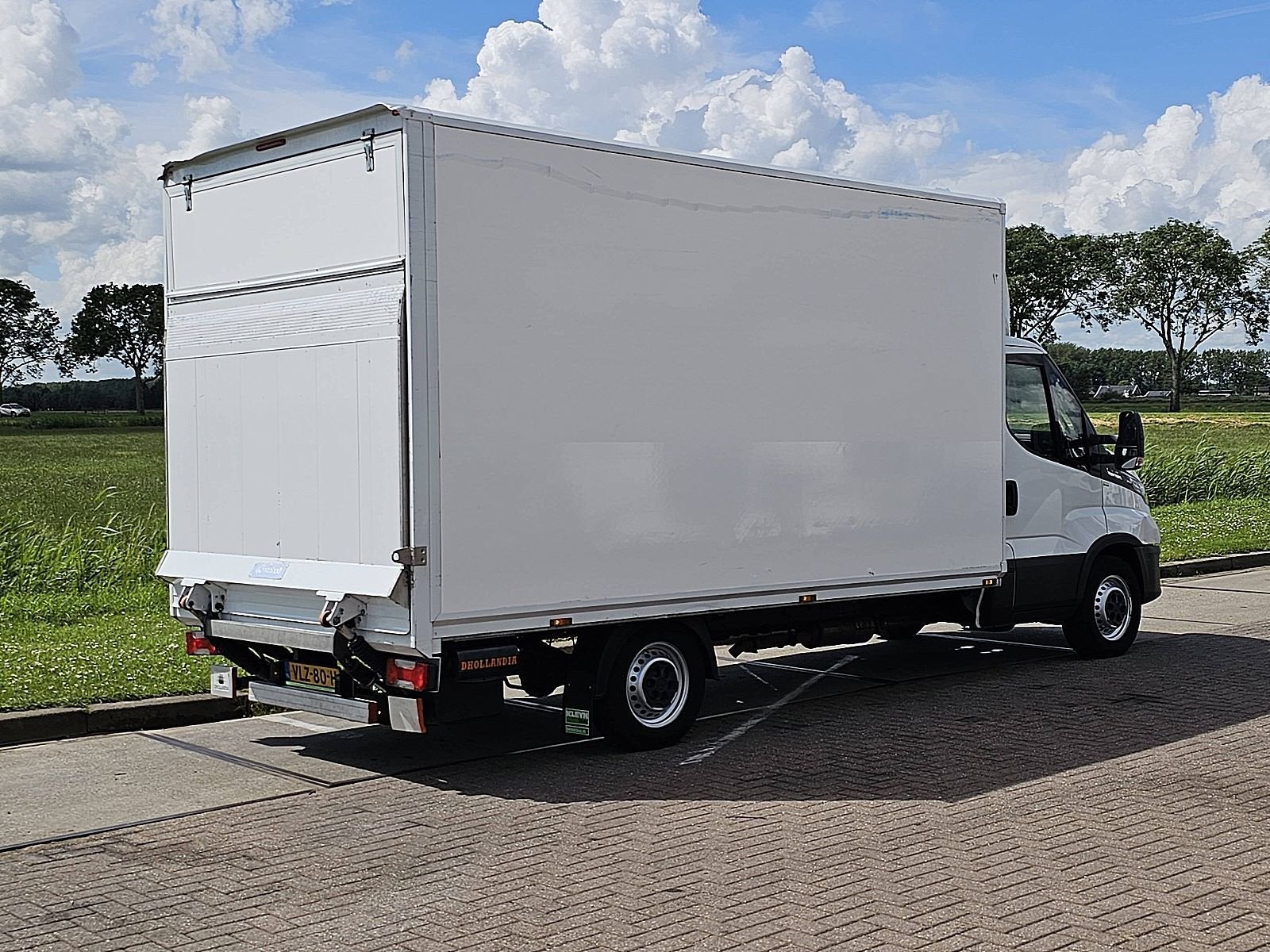 IVECO DAILY 35S18 bakwagen laadklep!, Automaat, Achterwielaandrijving, Gebruikt, Euro 6