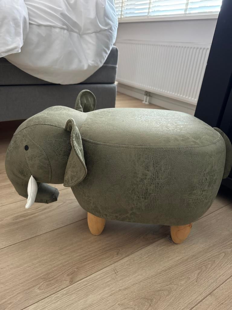 Leuke olifant poef van Kwantum voor de kinderkamer, Ophalen, Minder dan 50 cm, 50 tot 75 cm, Zo goed als nieuw