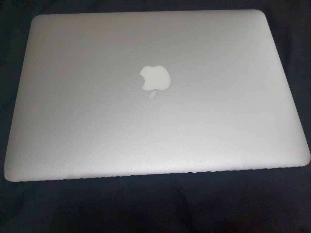 Foto 3 van Top Mark ZGAN Apple Macbook Air I5/8GB ram werkt uitstekend