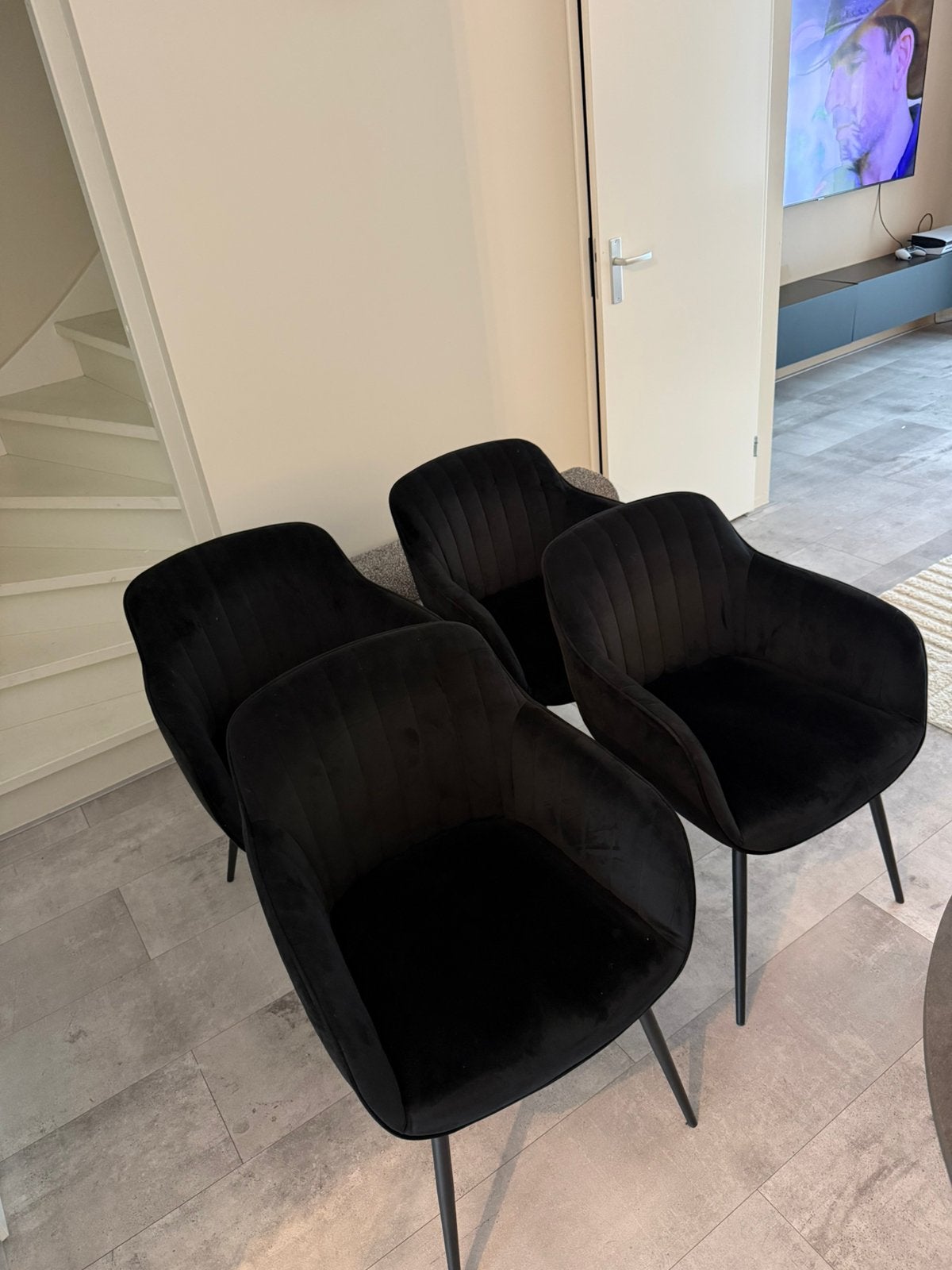 4 Luxe Zwarte eetkamerstoelen Velvet - Kwantum, Ophalen, Zo goed als nieuw, Zwart, Stof