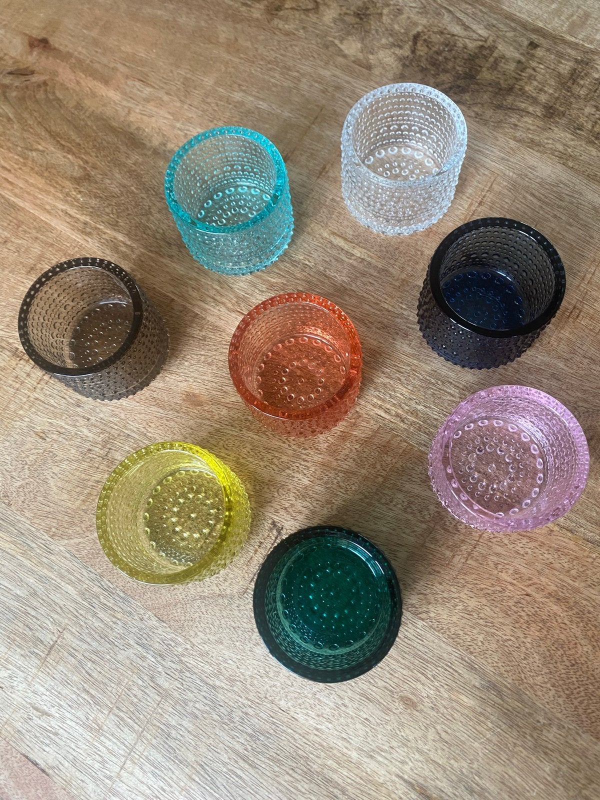 Set 8 Iittala Kastehelmi theelichthouders diverse kleuren, Huis en Inrichting, Woonaccessoires | Kandelaars en Kaarsen, Zo goed als nieuw