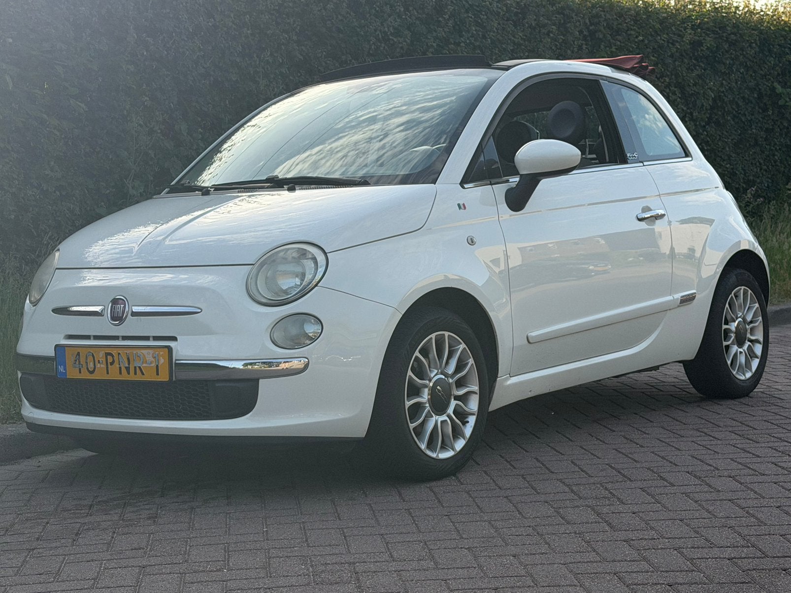 Fiat 500C 0.9 | CABRIO | NWE APK | AIRCO | NAP, Auto's, Wit, Handgeschakeld, Euro 4, Parkeersensor