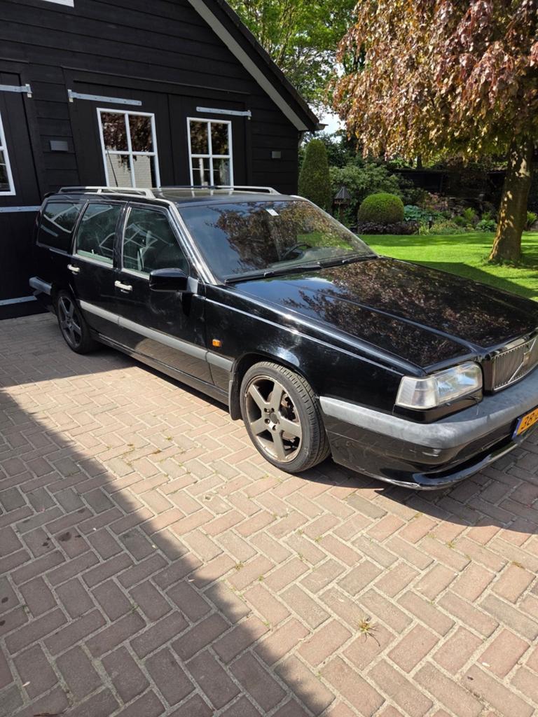 Volvo 850 T5R STATION  2.3 AUT 1995 Zwart 285000 km, Auto's, Volvo, Particulier, Benzine, Stationwagon, Automaat, Geïmporteerd