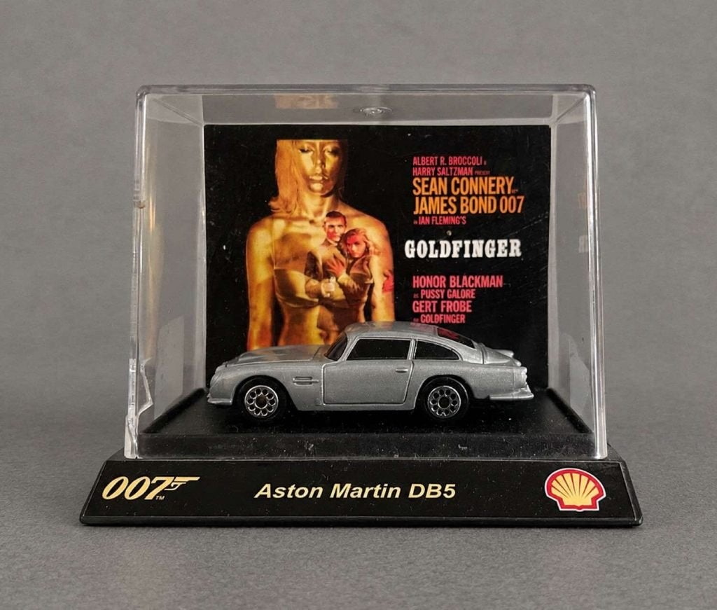 James Bond 007 Aston Martin DB5 – Goldfinger – Shell, Ophalen of Verzenden, Zo goed als nieuw, Film, Beeldje, Replica of Model