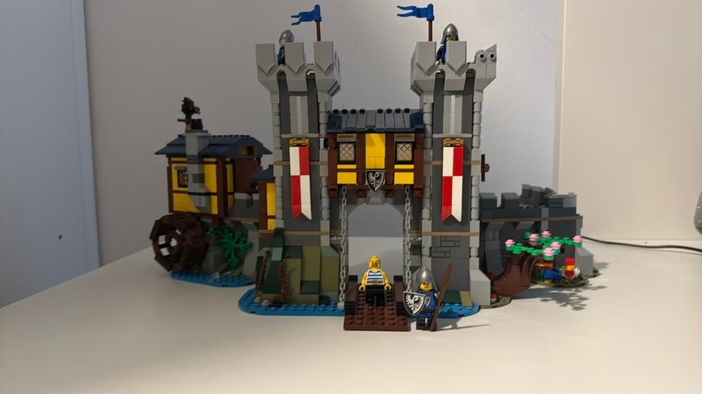 LEGOset kasteel 31120, Kinderen en Baby's, Speelgoed | Duplo en Lego, Ophalen of Verzenden