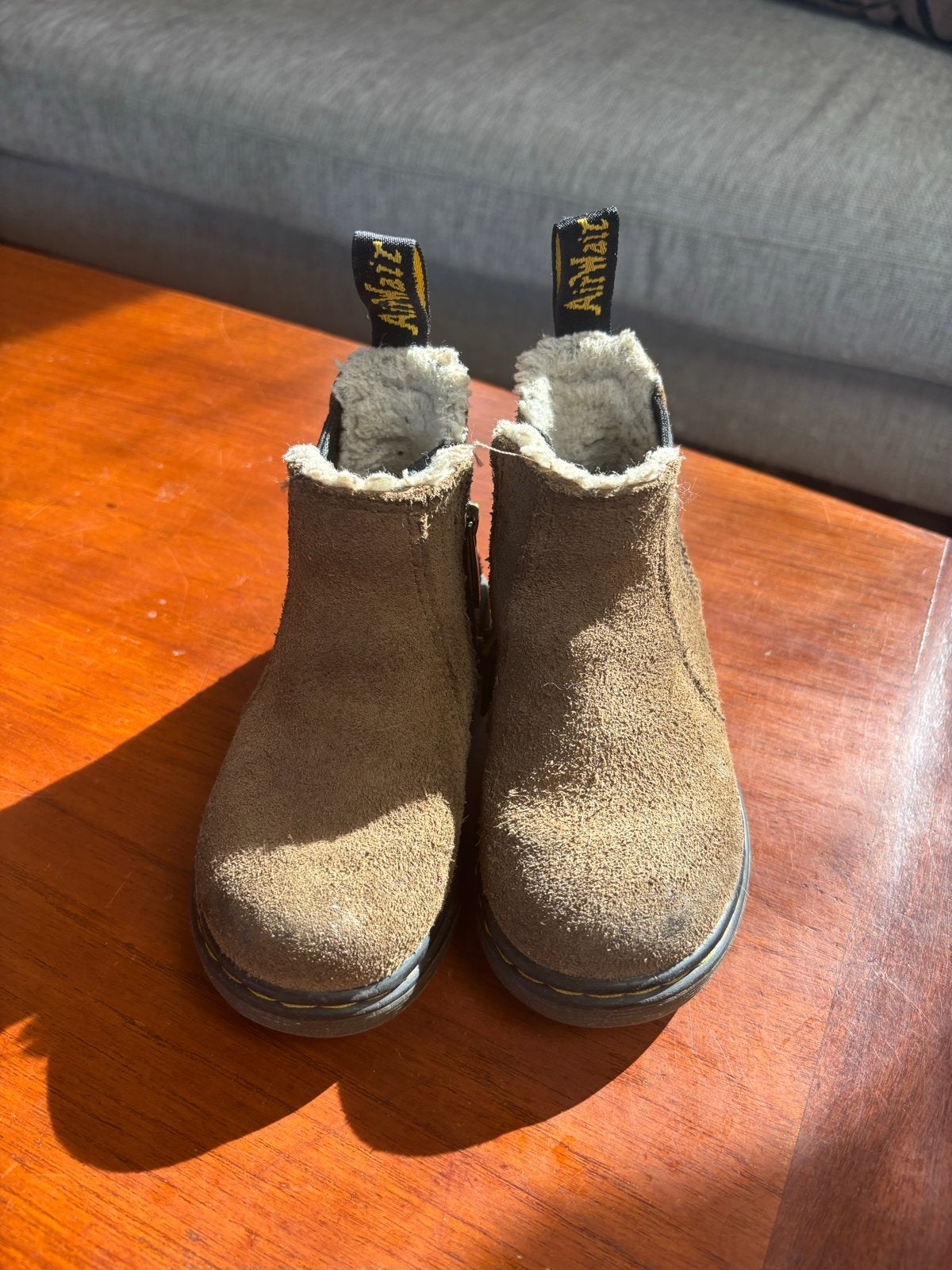 Dr. Martens baby laarzen maat 24 leer - Zeer goede staat, Kinderen en Baby's, Kinderkleding | Schoenen en Sokken, Zo goed als nieuw