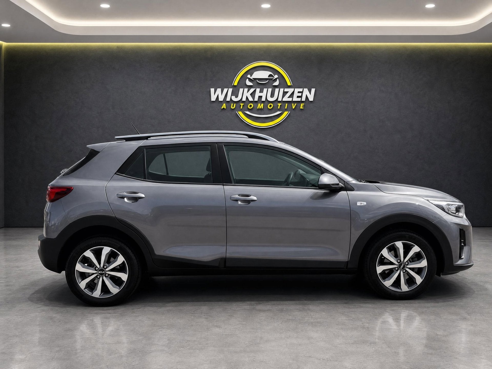 Kia Stonic 1.0 T-GDi MHEV DynamicLine met Airco ! Apple Carp, Auto's, Voorwielaandrijving, Gebruikt, Zwart, 4 cilinders