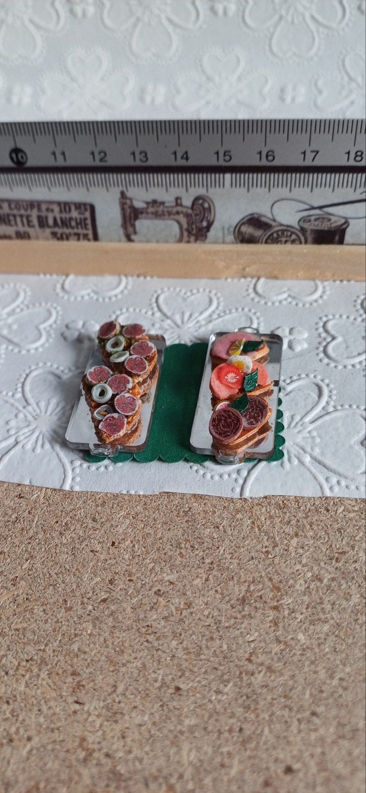 hapjes schaaltjes, Verzenden, Zo goed als nieuw, Poppenhuis