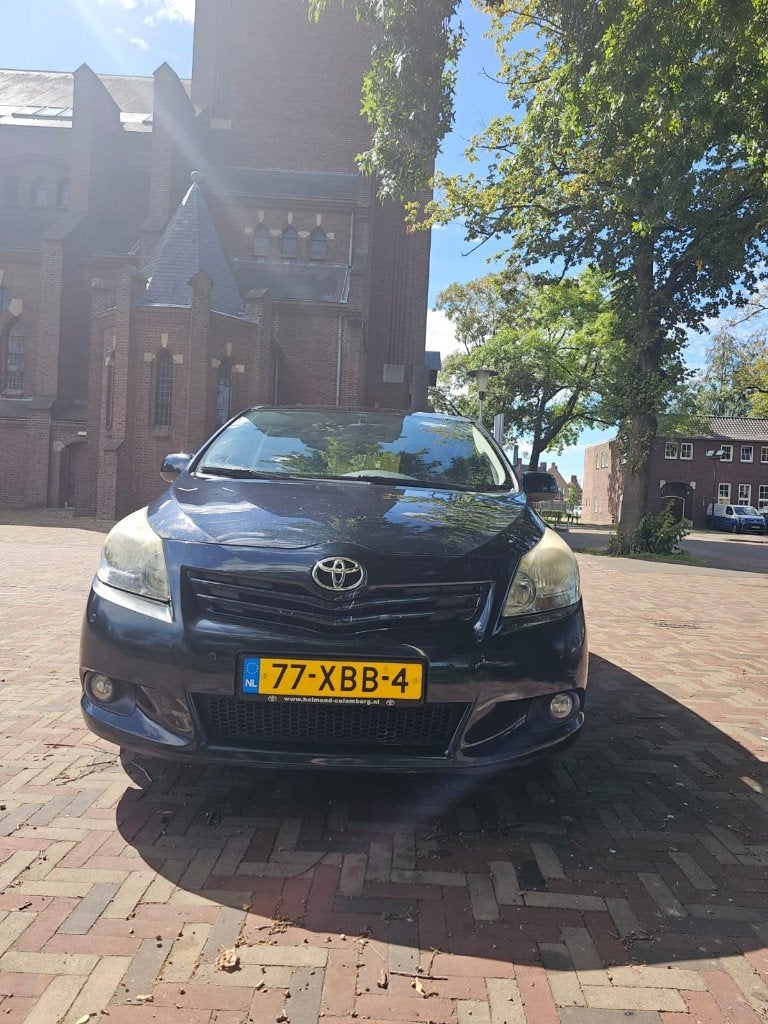Toyota Verso 1.8 VVT-I 5P PANO / NAVI / CAMERA / TREKHAAK, Auto's, Toyota, Voorwielaandrijving, Euro 5, Zwart, 4 cilinders